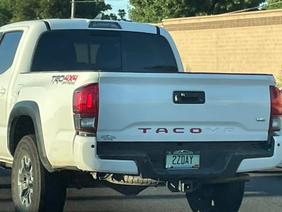 Truck vanity deals plates